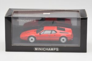 BMW M1 Rouge Minichamps 1:43 430025022 Métal — image 4 sur 4