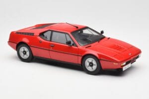 BMW M1 Rouge Norev 1:18 183220 Métal — image 6 sur 8
