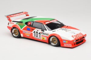 BMW M1 Winther Racing K. Winther / D. Mercer 24 Hours of Le Mans 1984 Minichamps 1:18 155842901 Métal — image 4 sur 6