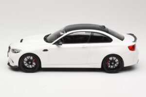 BMW M2 CS F87 Blanc avec jantes noires Minichamps 1:18 155021025 Métal — image 3 sur 6