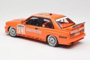 BMW M3 E30 #20 Jagermeister W. Gardner DTM 1992 Minichamps 1:18 180922020-O Métal — image 7 sur 8