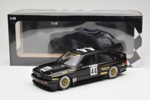 BMW M3 E30 JPS Team BMW #44 J. Richards / T. Longhurst Class Winners Bathurst 1000 1987 Minichamps 1:18 155872044 Métal — image 6 sur 6