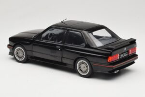 BMW M3 E30 Sport Evo Noir Solido 1:18 S1801501 Métal — image 7 sur 8