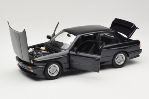 BMW M3 E30 Sport Evolution Blue Metallic Minichamps 1:18 180020308 Métal — image 2 sur 8