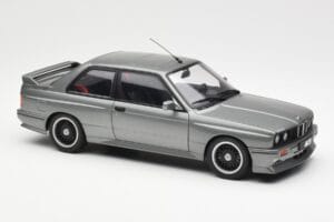 BMW M3 E30 Sport Evolution Cecotto Gris AUTOart 1:18 70567 Métal — image 6 sur 8