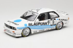 BMW M3 E30 Team Schnitzer #8 O. Manthey DTM 1988 Minichamps 1:18 155882008 Métal