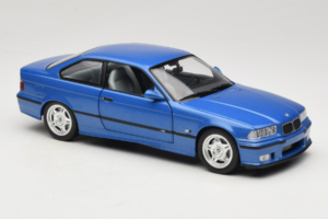 BMW M3 E36 Blue Metallic UT Models 1:18 20467 Métal — image 6 sur 8