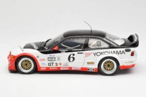 BMW M3 E36 GTR #0 B. Auberlen / M. Simo / P. Cunningham Daytona 24 Hours 1998 UT Models 1:18 39816 Métal — image 4 sur 8
