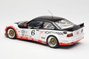 BMW M3 E36 GTR #0 B. Auberlen / M. Simo / P. Cunningham Daytona 24 Hours 1998 UT Models 1:18 39816 Métal — image 7 sur 8