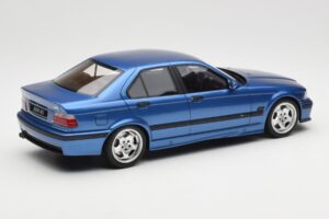 BMW M3 E36 Berline Bleu Otto 1:18 OT1082 Résine — image 2 sur 6