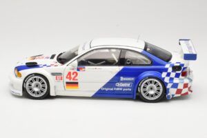 BMW M3 E46 GTR #42 J. Muller / J.J. Lehto ALMS 2001 Minichamps 1:18 80430139183 Métal — image 4 sur 8