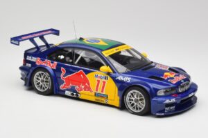 BMW M3 E46 GTR #11 Red Bull Interlagos 2005 AUTOart 1:18 80645 Métal — image 4 sur 6