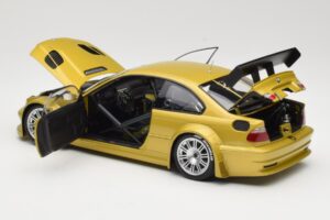 BMW M3 E46 GTR Street Phoenix Yellow Minichamps 1:18 80430309444 Métal — image 5 sur 8