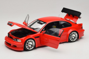 BMW M3 E46 GTR Street Rouge Minichamps 1:18 100012101 Métal — image 2 sur 8