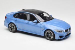BMW M3 F80 Yas Marina Bleu GT Spirit 1:18 GT055 Résine — image 4 sur 6