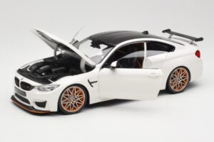 BMW M4 F82 GTS Alpine White Minichamps 1:18 110025221 Métal — image 2 sur 8