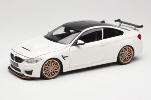 BMW M4 F82 GTS Alpine White Minichamps 1:18 110025221 Métal