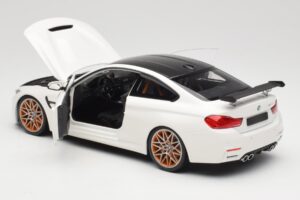 BMW M4 F82 GTS Alpine White Minichamps 1:18 110025221 Métal — image 5 sur 8