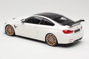 BMW M4 F82 GTS Alpine White Minichamps 1:18 110025221 Métal — image 7 sur 8