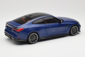 BMW M4 G82 Bleu Metallic Minichamps 1:18 113020123 Métal — image 3 sur 8