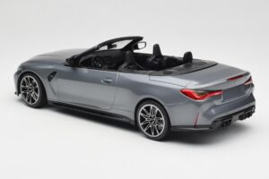 BMW M4 G82 Cabriolet Grey Metallic Minichamps 1:18 155021034 Métal — image 5 sur 6