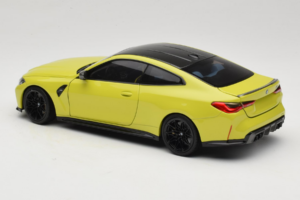 BMW M4 G82 Jaune Édition Concessionnaire Minichamps 1:18 80435A51949-R1 Métal — image 8 sur 10