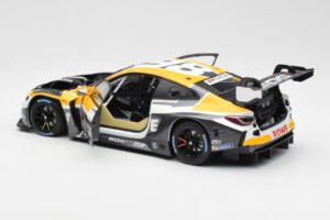 BMW M4 G82 GT3 Rowe Racing #98 ADAC 24 Hours Nürburgring 2022 Minichamps 1:18 113222098 Métal — image 5 sur 8