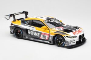 BMW M4 G82 GT3 Rowe Racing #98 ADAC 24 Hours Nürburgring 2022 Minichamps 1:18 113222098 Métal — image 6 sur 8