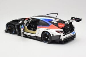 BMW M4 GT3 Ceccato Racing #50 T. Glock DTM Imola 2022 Minichamps 1:18 113222050 Métal — image 5 sur 8
