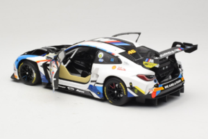 BMW M4 GT3 #46 V. Rossi / A. Farfus / M. Martin Team WRT 12 Hours of Bathurst 2023 Minichamps 1:18 113232146 Métal — image 5 sur 8