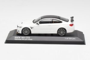 BMW M4 GTS F82 Blanc Avec Jantes Grises Minichamps 1:43 410025221 Métal