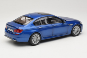 BMW M5 F10 Monte Carlo Blue Paragon 1:18 80432186352 Métal — image 3 sur 8