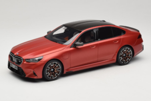 BMW M5 G90 Beach Orange GT Spirit 1:18 GT966 Résine