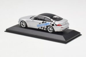 BMW M6 E63 IAA Frankfurt Argent Minichamps 1:43 M6001 Métal — image 3 sur 4