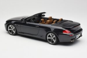 BMW M6 E64 Cabriolet Sapphire Black Kyosho 1:18 80430417424 Métal — image 8 sur 9