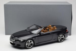BMW M6 E64 Cabriolet Sapphire Black Kyosho 1:18 80430417424 Métal — image 9 sur 9