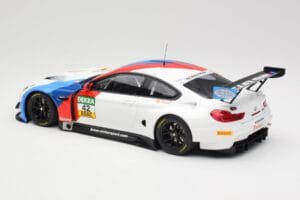 BMW M6 GT3 F13 #42 BMW Team Schnitzer R. Collard / P. Eng ADAC GT Masters Oschersleben 2017 Minichamps 1:18 155172652 Métal — image 5 sur 6
