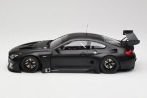 BMW M6 GT3 F13 Plain Body Version Matte Black Minichamps 1:18 155162610 Métal — image 3 sur 6