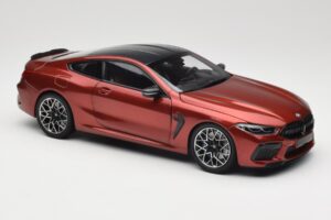 BMW M8 F91 Convertible Storm Bay Metallic Minichamps 1:18 110029020 Métal — image 6 sur 8