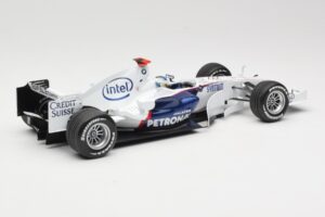 BMW Sauber F1.07 #9 N. Heidfeld Launch Version 2007 Minichamps 1:18 80430426994 Métal — image 2 sur 7