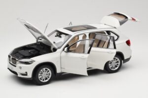 BMW X5 E70 Alpine White Paragon 1:18 PA-97073 Métal — image 2 sur 8