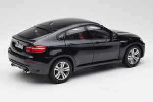 BMW X6 M F86 Noir Kyosho 1:18 80432157613 Métal — image 3 sur 8