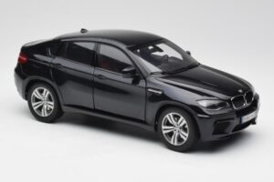 BMW X6 M F86 Noir Kyosho 1:18 80432157613 Métal — image 6 sur 8