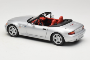 BMW Z3 Cabriolet Argent UT Models 1:18 20402 Métal — image 7 sur 8