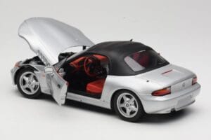BMW Z3 Roadster 1.8 Argent UT Models 1:18 20404 Métal — image 5 sur 8