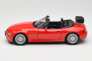 BMW Z3 Roadster 1.9 Rouge Édition Concessionnaire UT Models 1:18 80439423068 Métal — image 4 sur 8