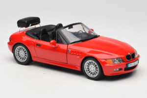 BMW Z3 Roadster 1.9 Rouge Édition Concessionnaire UT Models 1:18 80439423068 Métal — image 6 sur 8