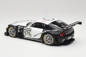 BMW Z4 #676 H. Stuck / J. Hennerici / D. Hurtgen Team Schubert Nürburgring 24 Hours 2006 AUTOart 1:18 80649 Métal — image 5 sur 6