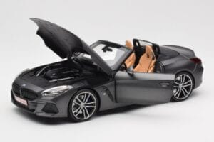 BMW Z4 G29 Gris Metallic Norev 1:18 183270 Métal — image 2 sur 8