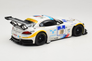 BMW Z4 GT3 #19 Team Schubert J. Muller / D. Muller ADAC 24 Hours Nurburgring 2012 Minichamps 1:18 151122319 Métal — image 2 sur 6